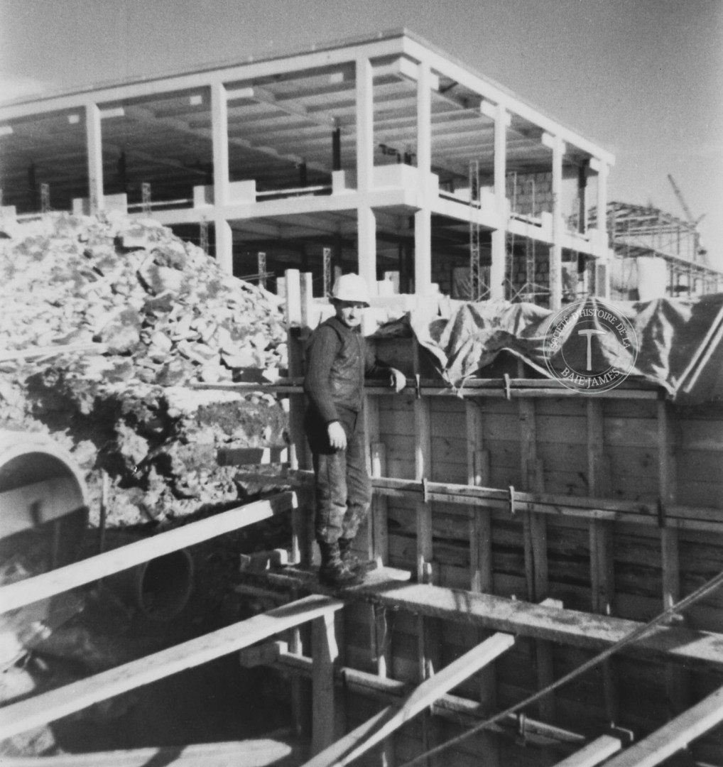0124 Construction Domtar 1966  1 