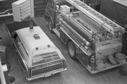 P114 S9 SS1 D27 P1 0272  Garage des pompiers 29 mai 1975  1 